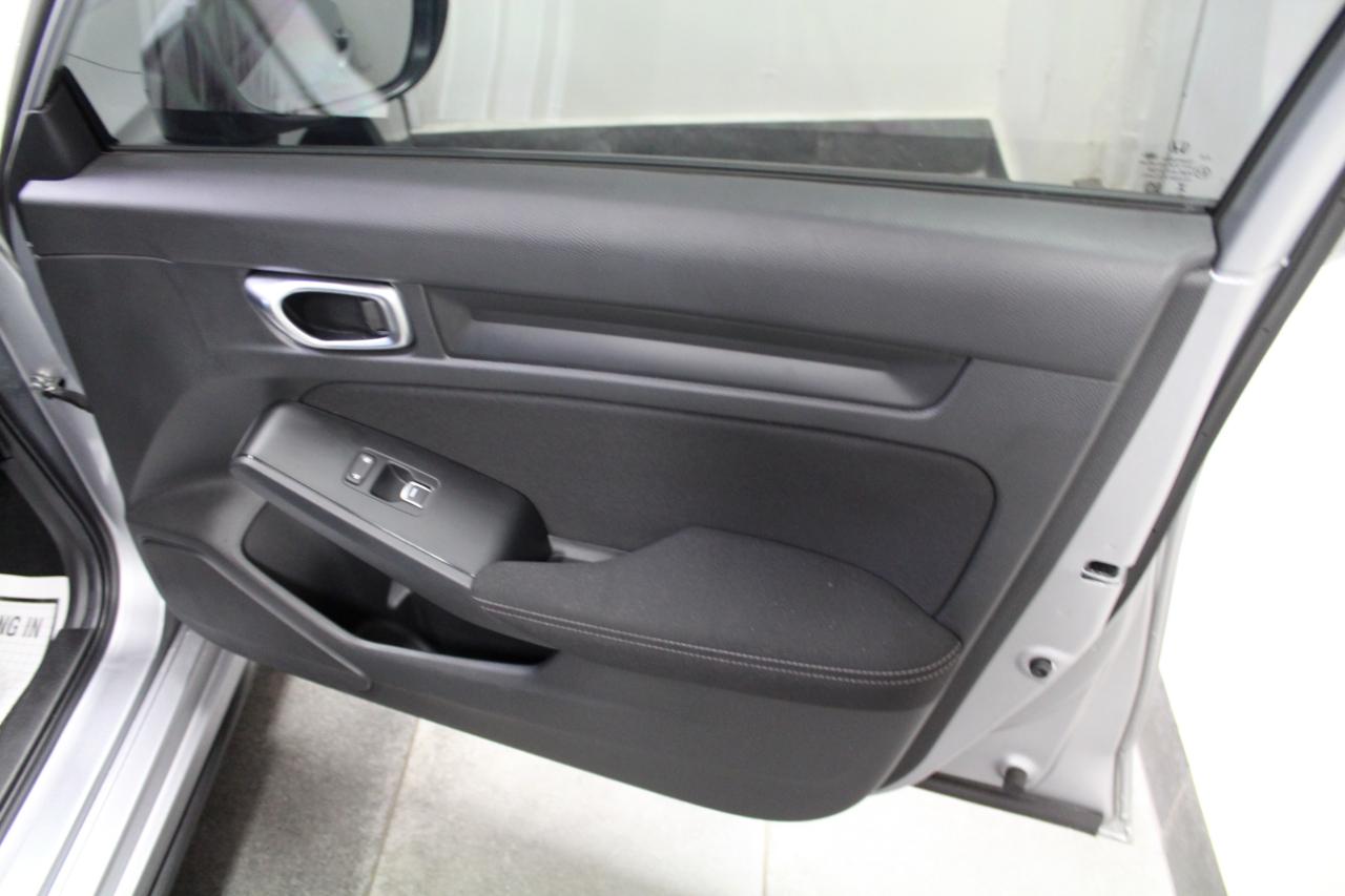 Honda Civic Hatchback LX CVT 2024