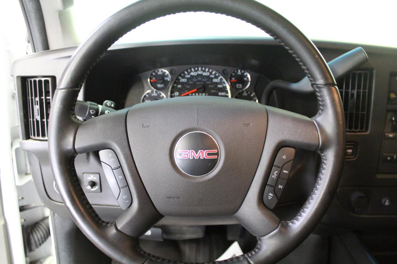 GMC Savana Cargo Van RWD 2500 135" 2021