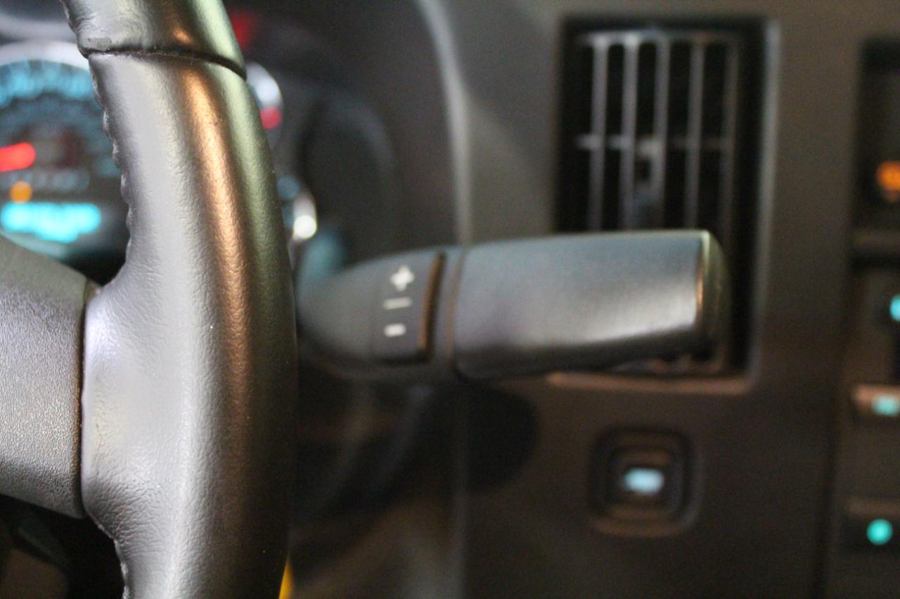 GMC Savana Cargo Van RWD 2500 135" 2021
