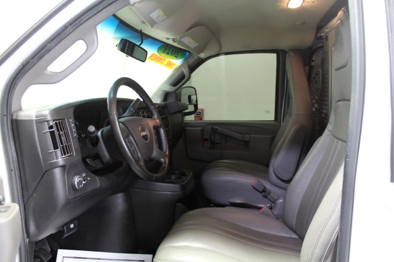 GMC Savana Cargo Van RWD 2500 135" 2021
