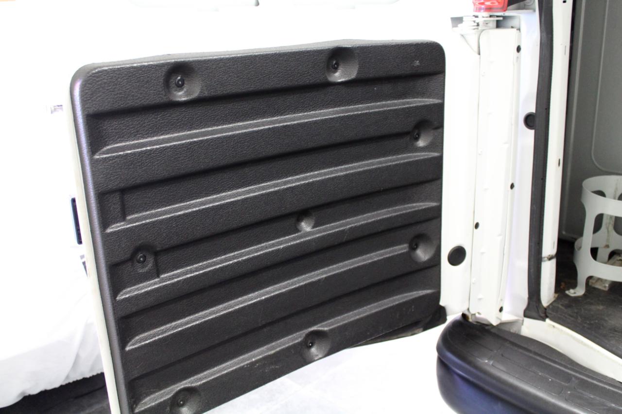 GMC Savana Cargo Van RWD 2500 135" 2021
