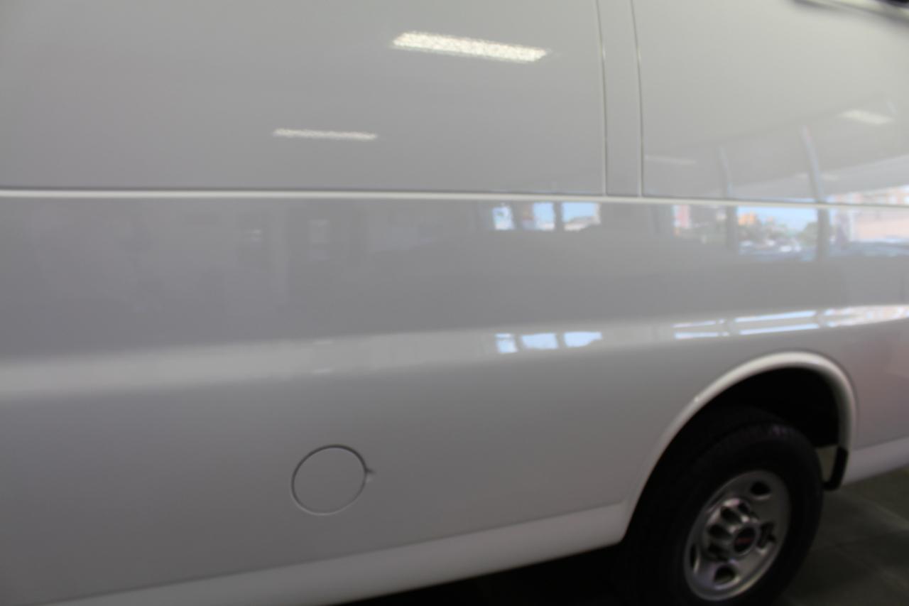 GMC Savana Cargo Van RWD 2500 135" 2021