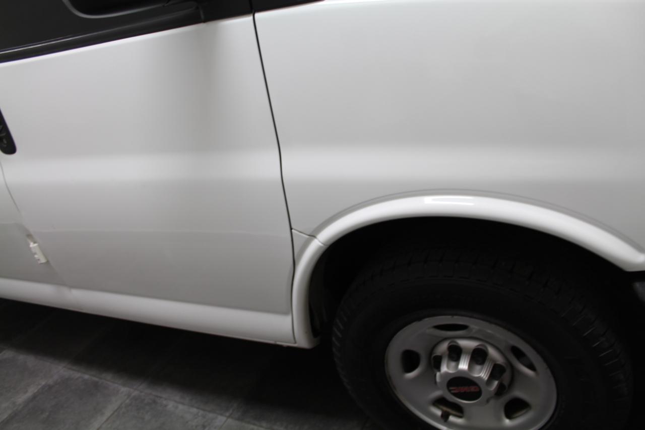 GMC Savana Cargo Van RWD 2500 135" 2021