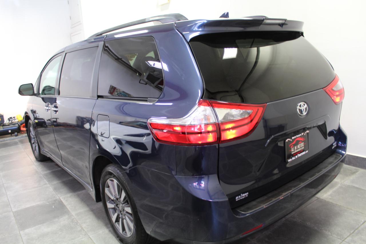 Toyota Sienna LE AWD 7-Passenger (Natl) 2020