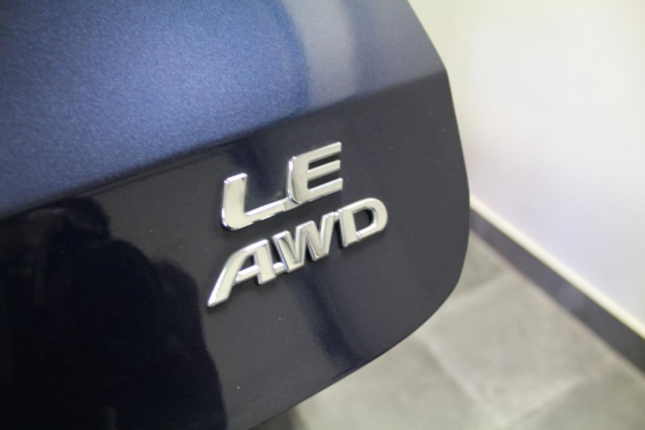 Toyota Sienna LE AWD 7-Passenger (Natl) 2020