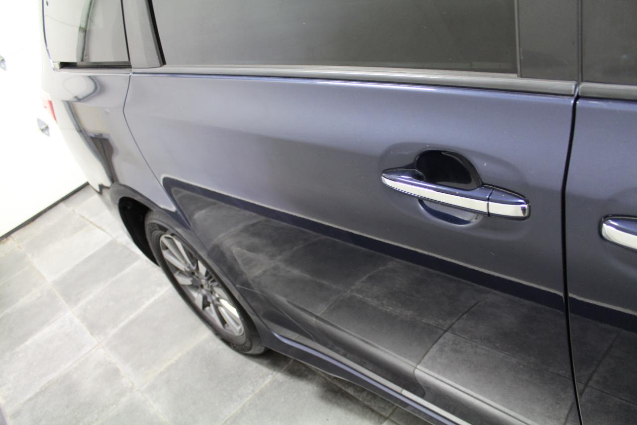 Toyota Sienna LE AWD 7-Passenger (Natl) 2020