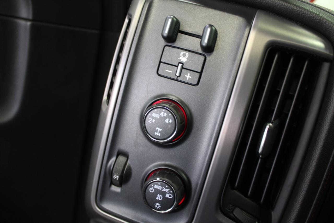 GMC Sierra 1500 4WD Crew Cab 153.0" SLT 2015