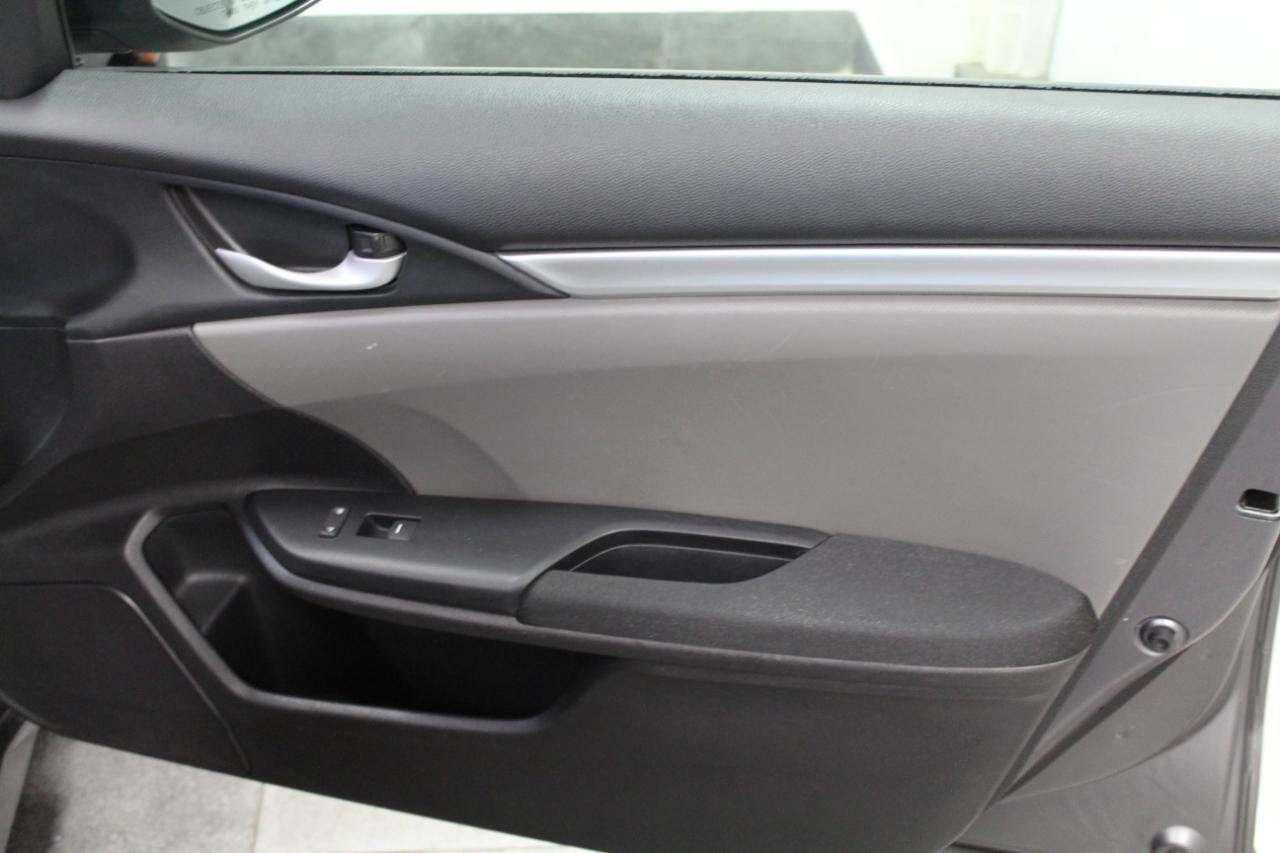 Honda Civic Sedan 4dr Man LX 2016