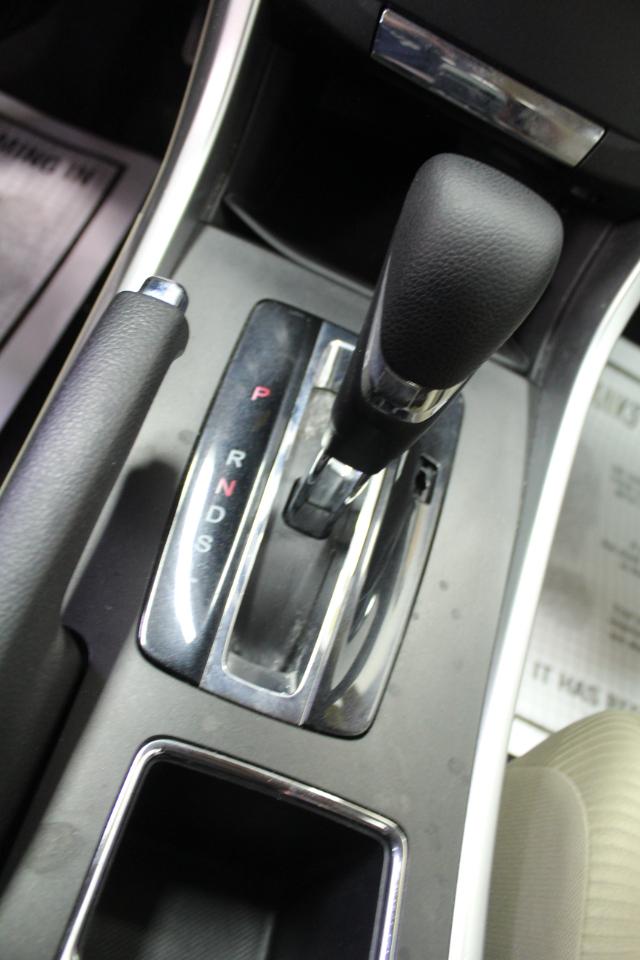 Honda Accord Sedan 4dr I4 CVT LX 2015