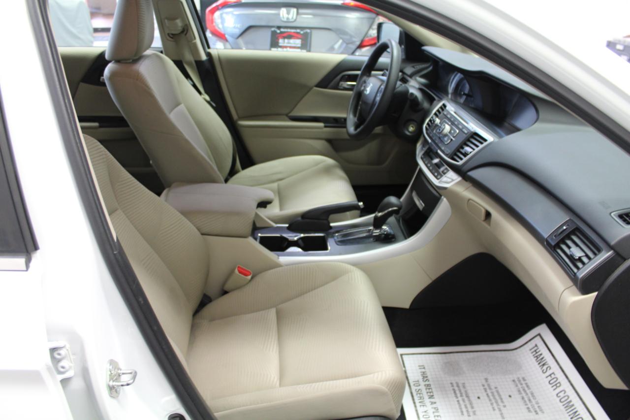 Honda Accord Sedan 4dr I4 CVT LX 2015