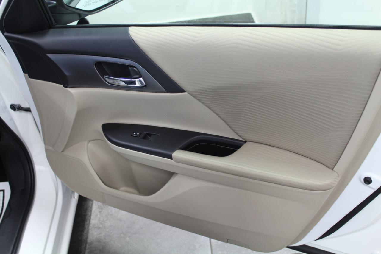 Honda Accord Sedan 4dr I4 CVT LX 2015