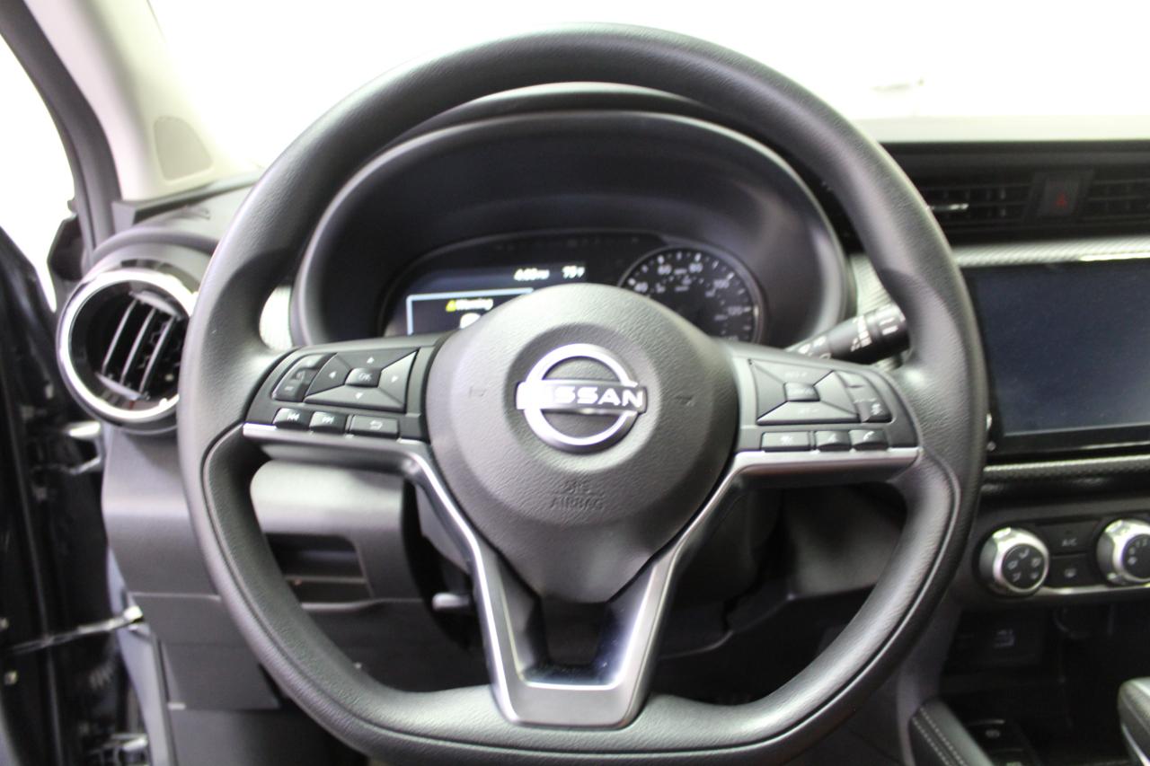 Nissan Kicks SV FWD 2023