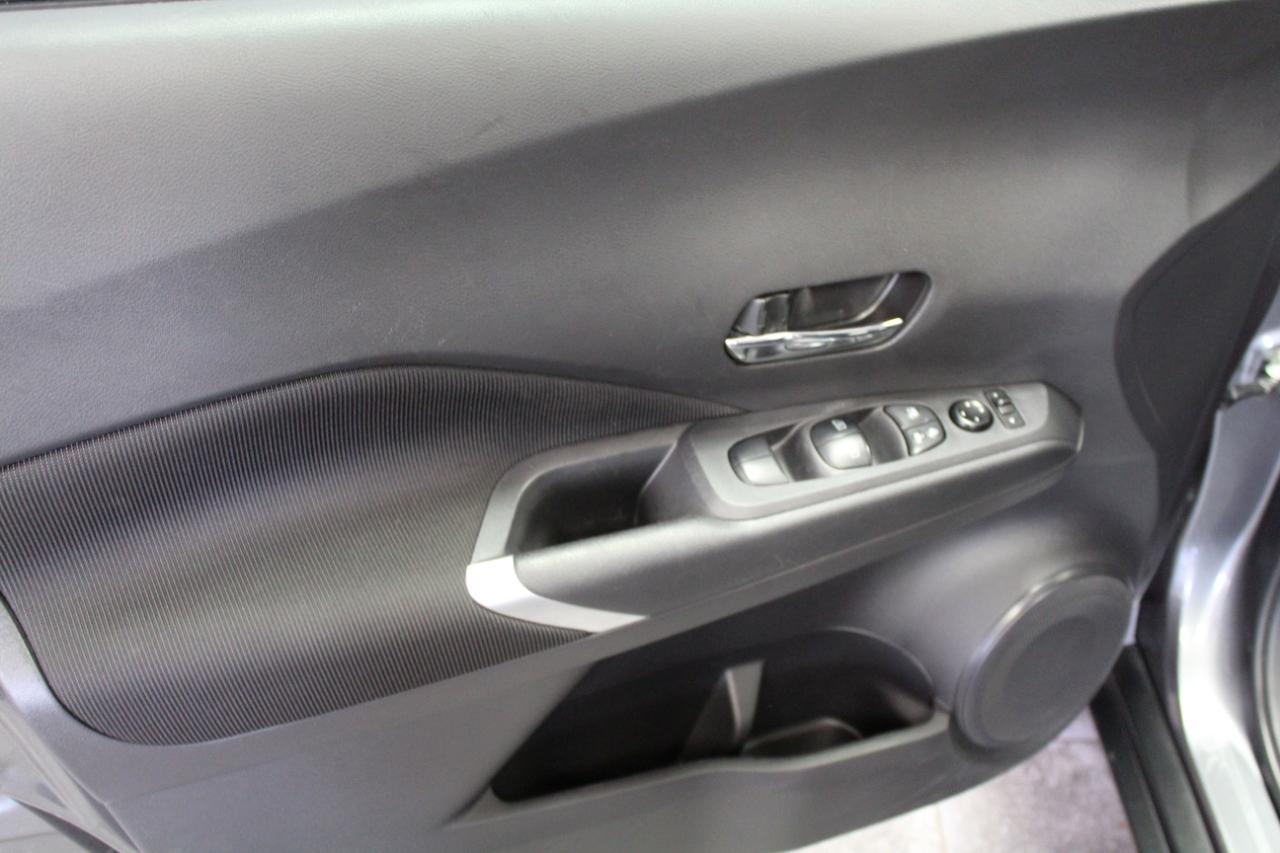 Nissan Kicks SV FWD 2023