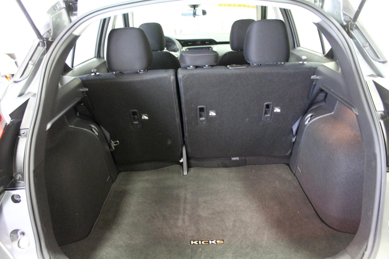 Nissan Kicks SV FWD 2023