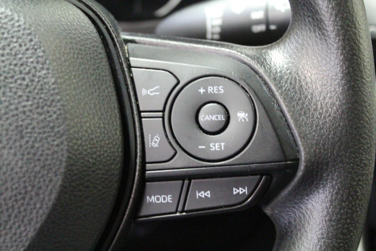 Toyota RAV4 LE AWD (Natl) 2023