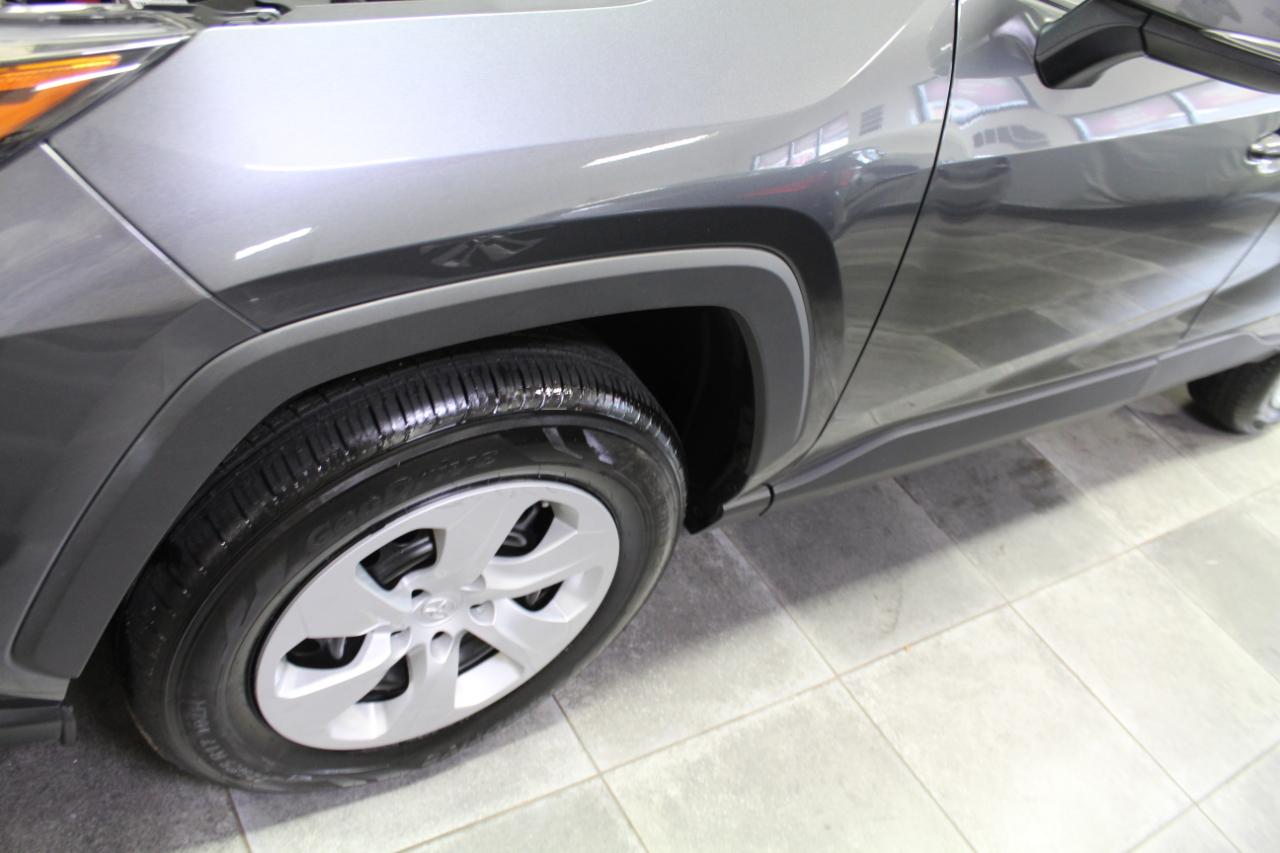 Toyota RAV4 LE AWD (Natl) 2023