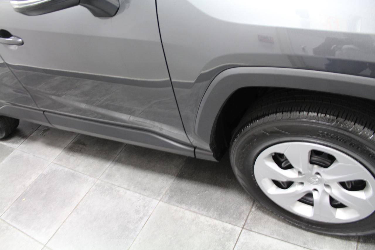 Toyota RAV4 LE AWD (Natl) 2023