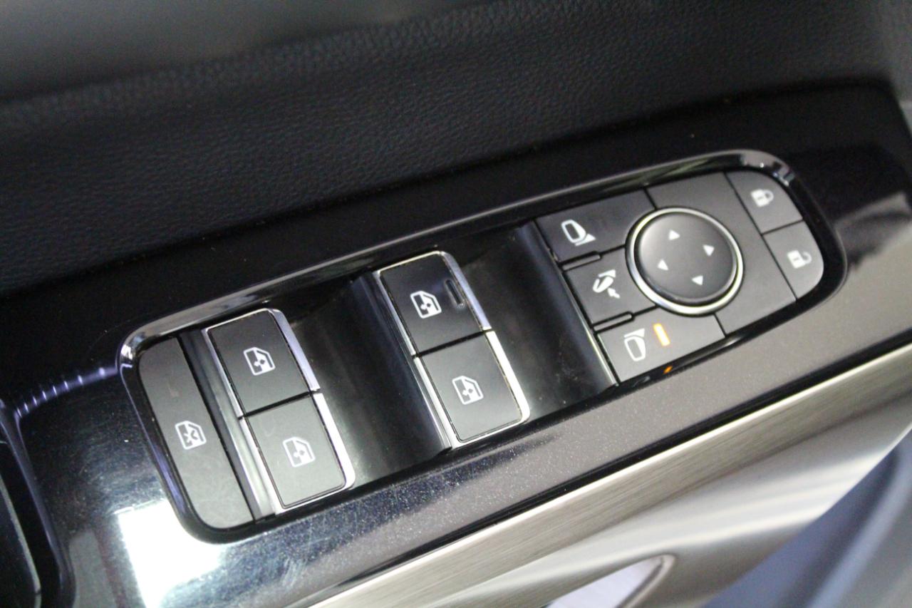 Nissan Pathfinder Platinum 4WD 2022