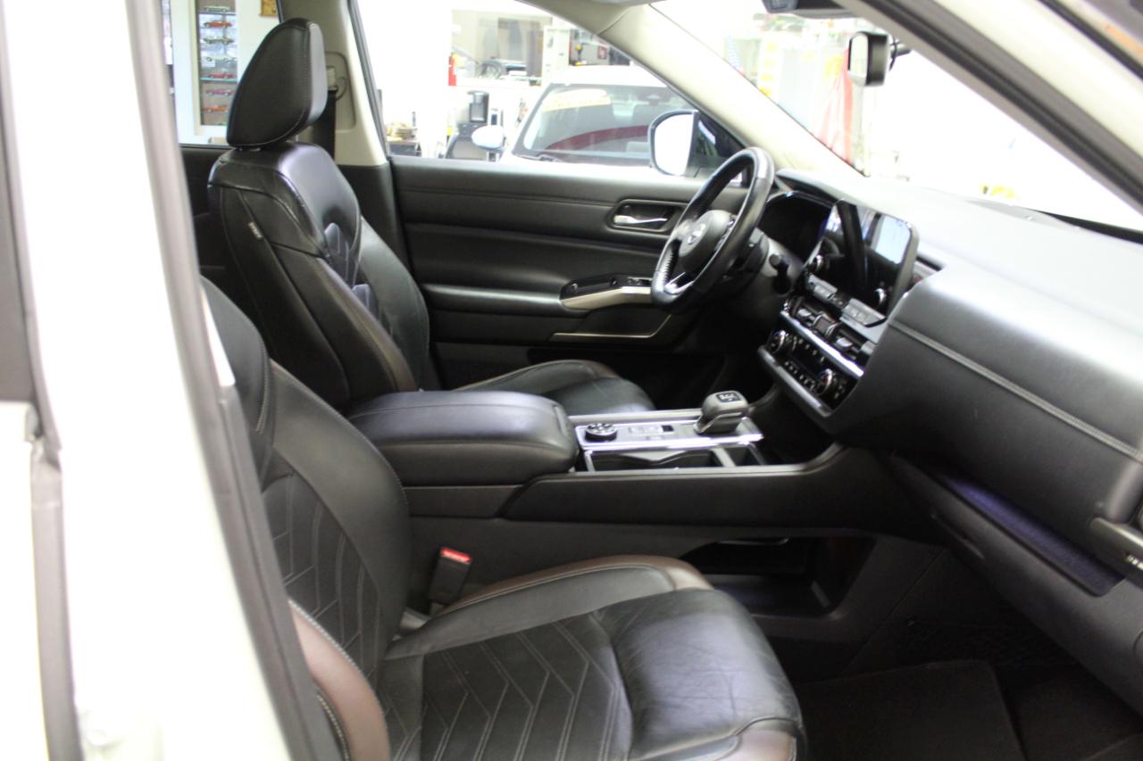 Nissan Pathfinder Platinum 4WD 2022