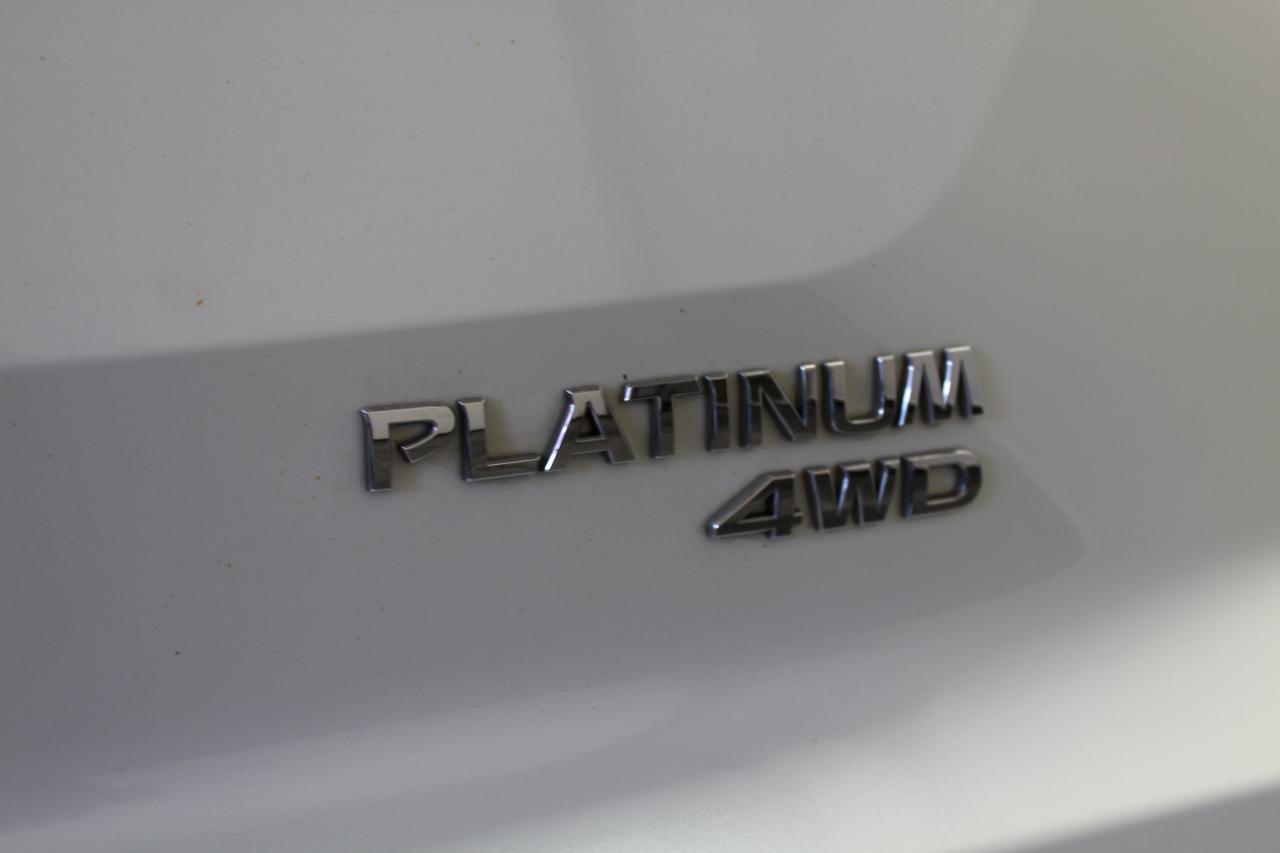 Nissan Pathfinder Platinum 4WD 2022