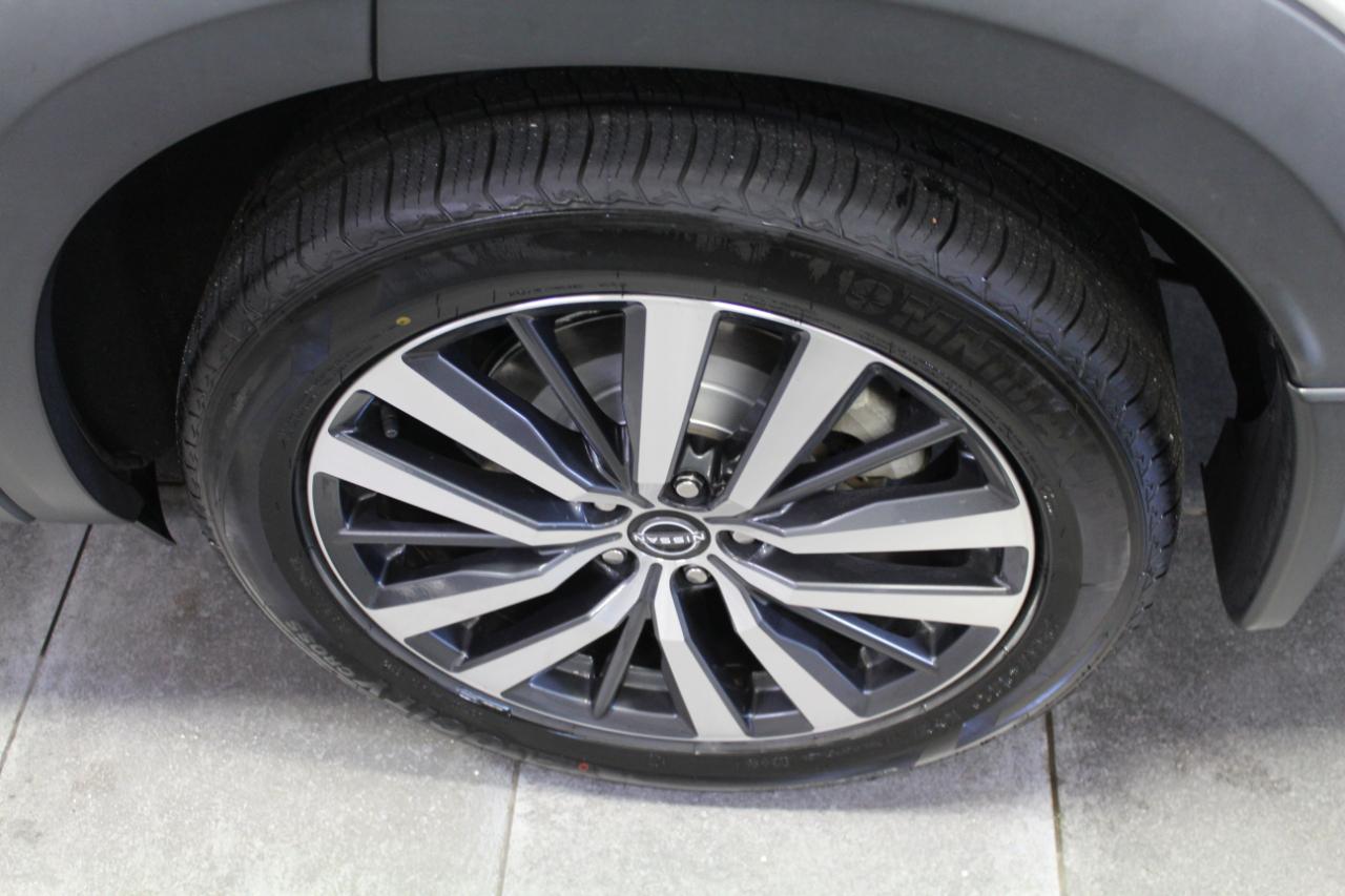 Nissan Pathfinder Platinum 4WD 2022