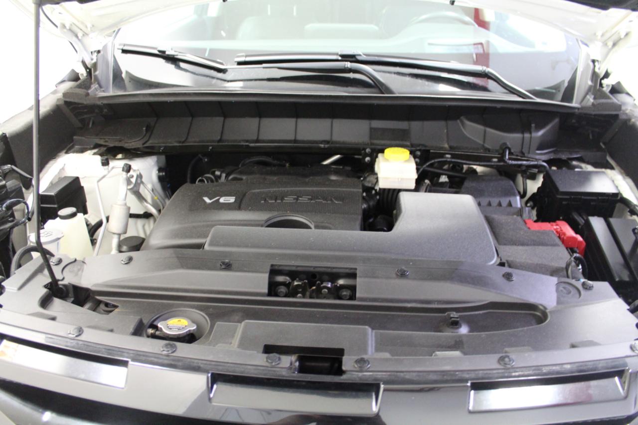 Nissan Pathfinder Platinum 4WD 2022
