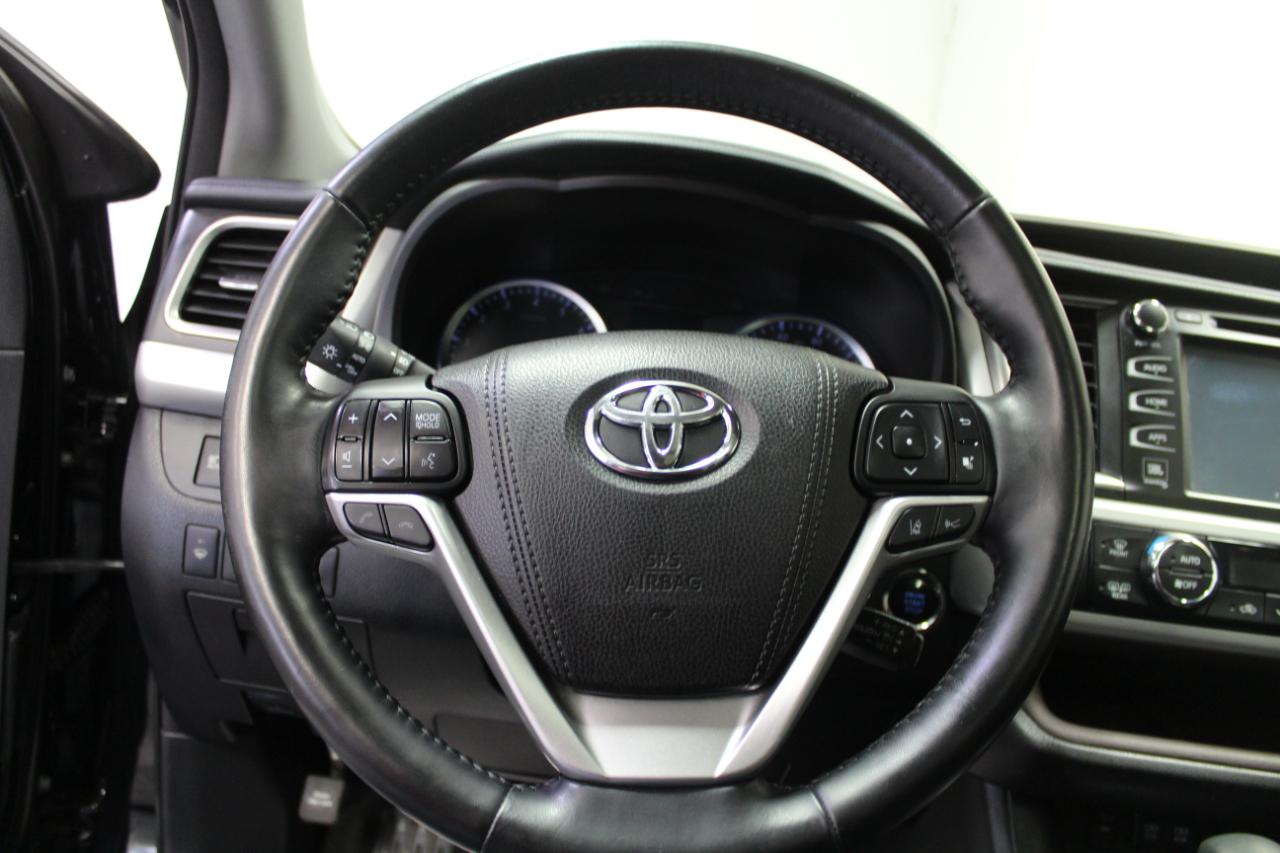 Toyota Highlander Hybrid Limited Platinum AWD (Natl) 2017