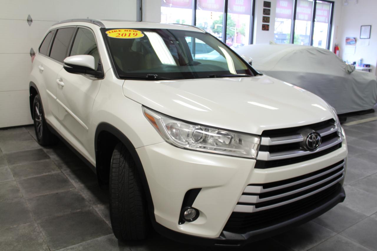 Toyota Highlander XLE V6 AWD (Natl) 2019