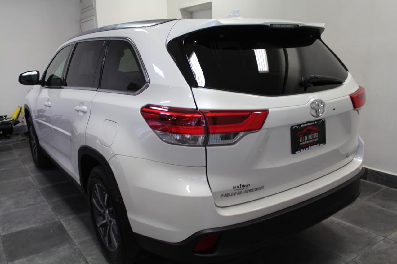 Toyota Highlander XLE V6 AWD (Natl) 2019