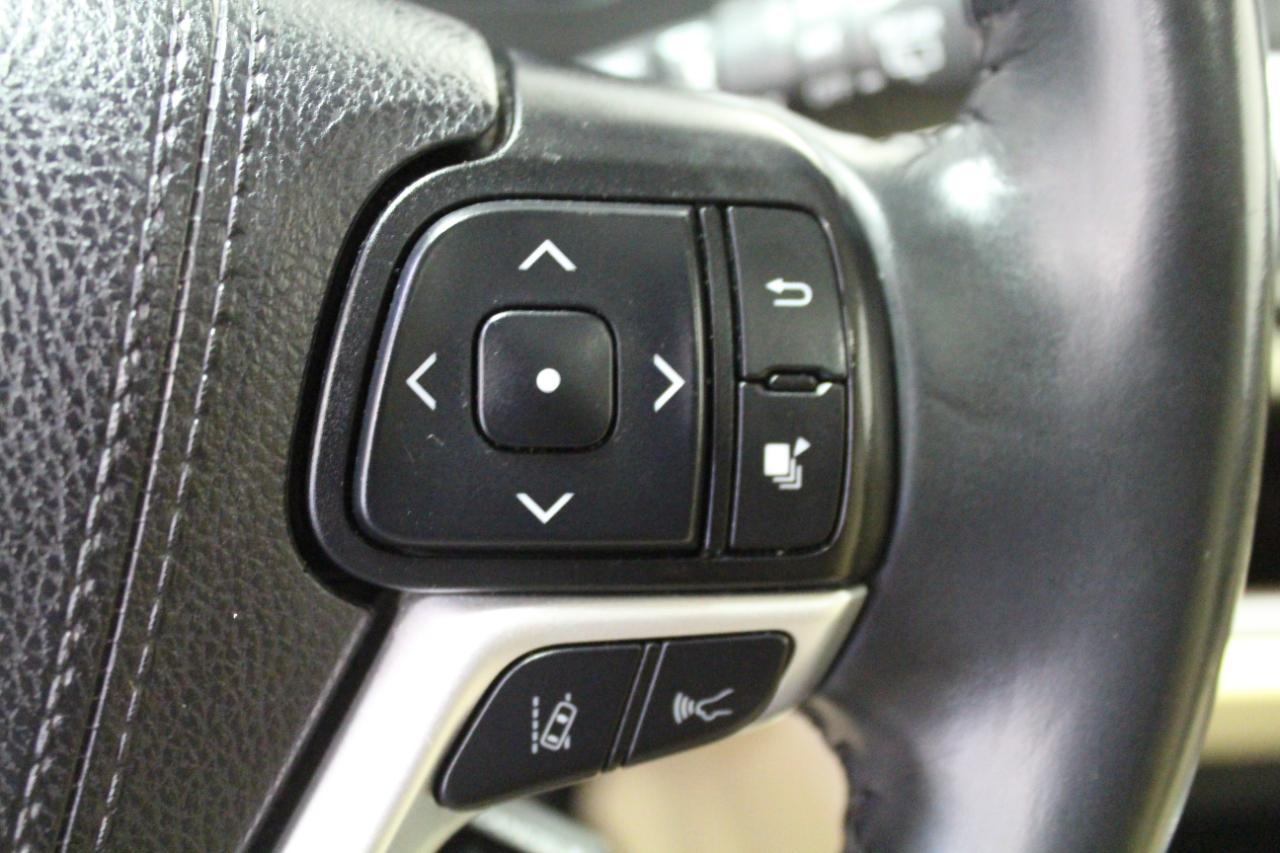 Toyota Highlander XLE V6 AWD (Natl) 2019