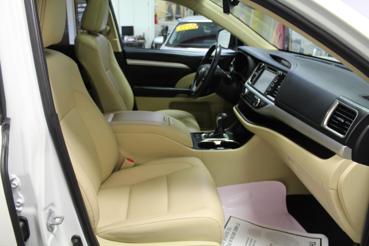Toyota Highlander XLE V6 AWD (Natl) 2019