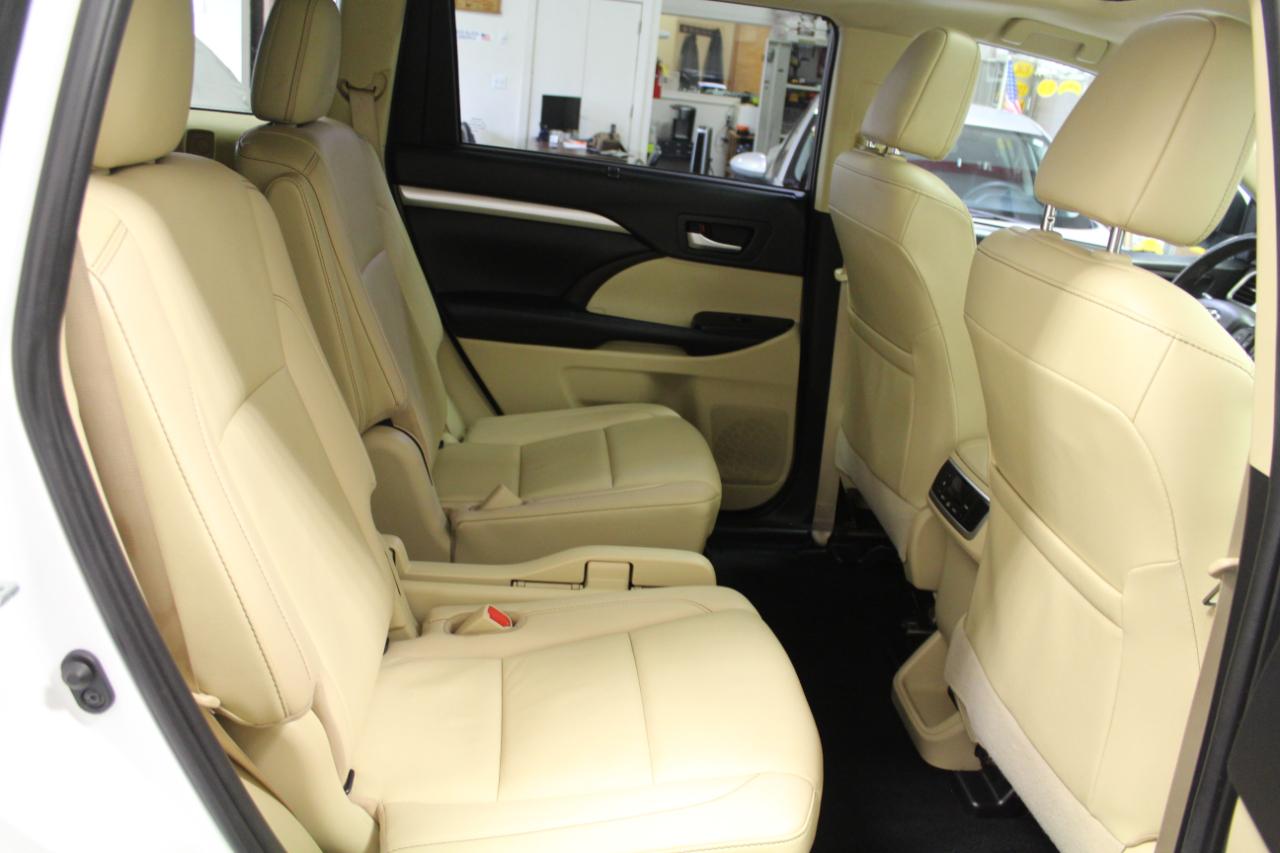 Toyota Highlander XLE V6 AWD (Natl) 2019
