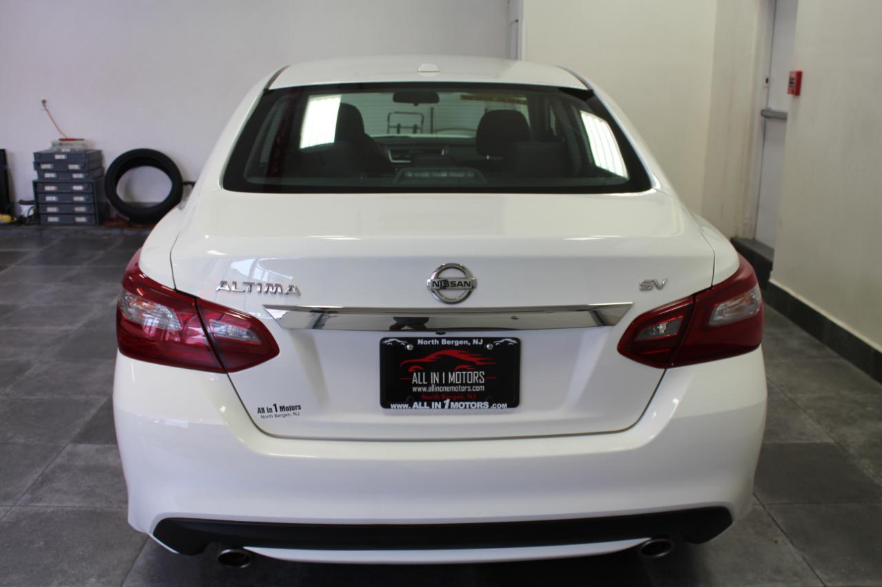 Nissan Altima 2.5 SV Sedan 2018