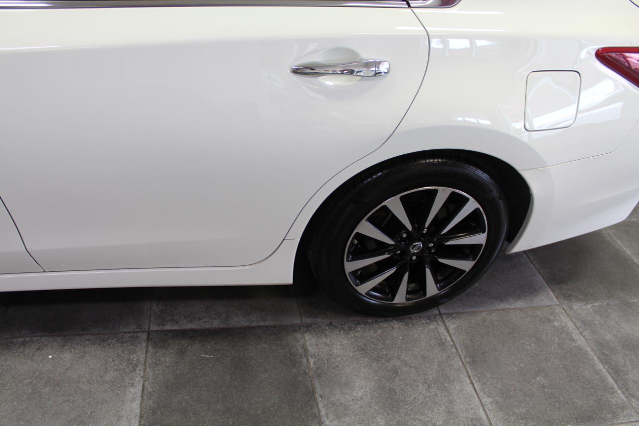 Nissan Altima 2.5 SV Sedan 2018