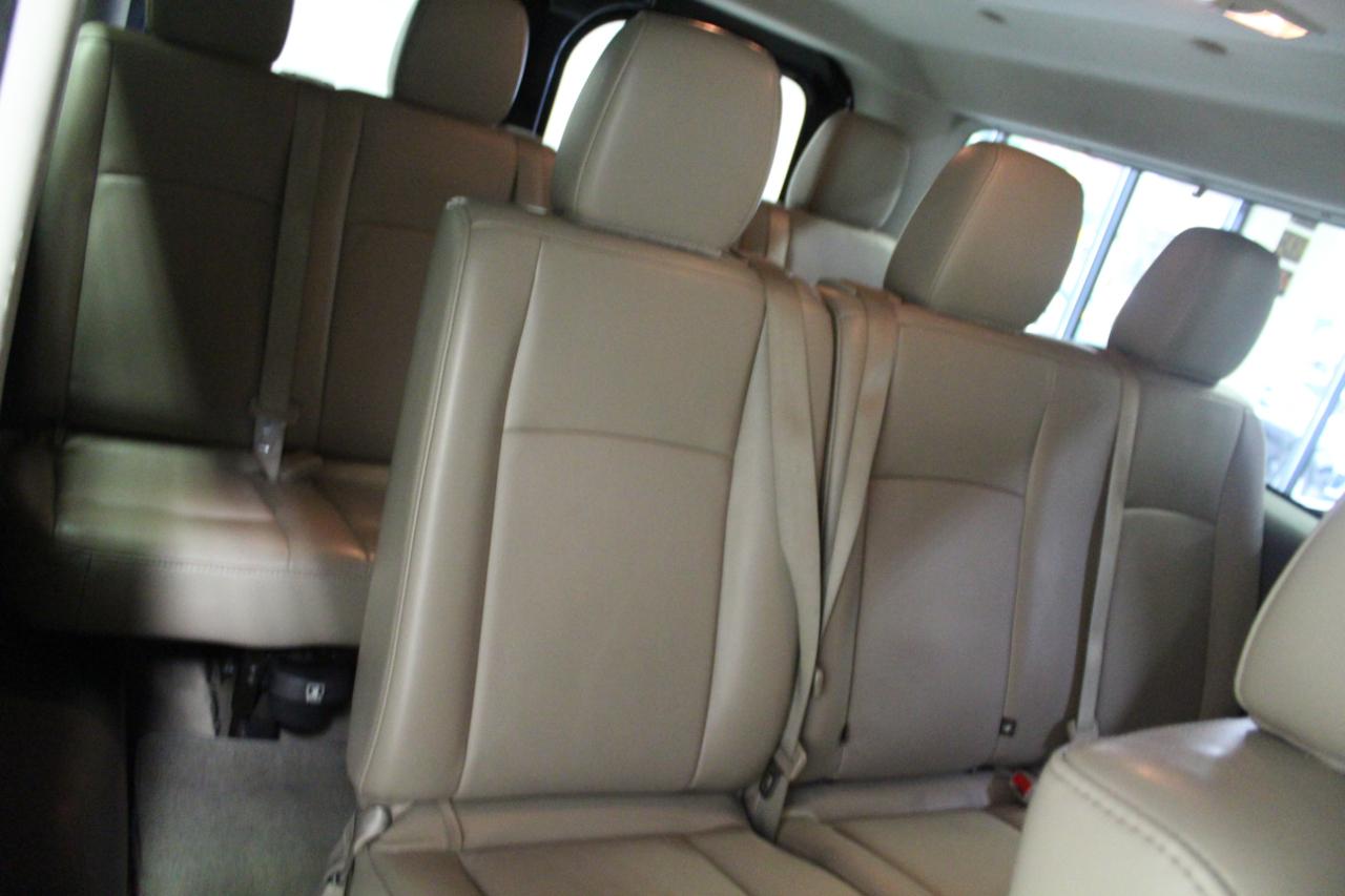 Nissan NVP 3500 V8 SL 2015