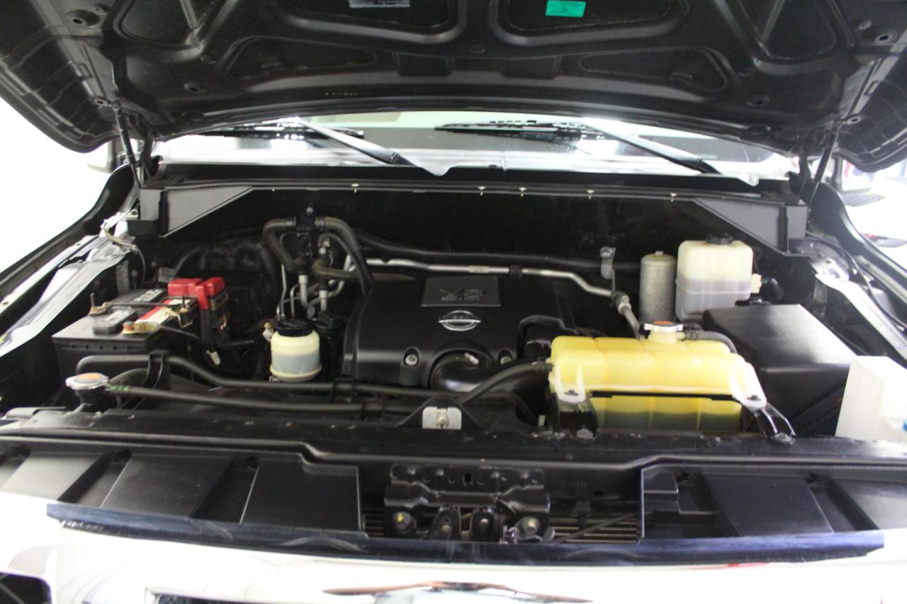 Nissan NVP 3500 V8 SL 2015