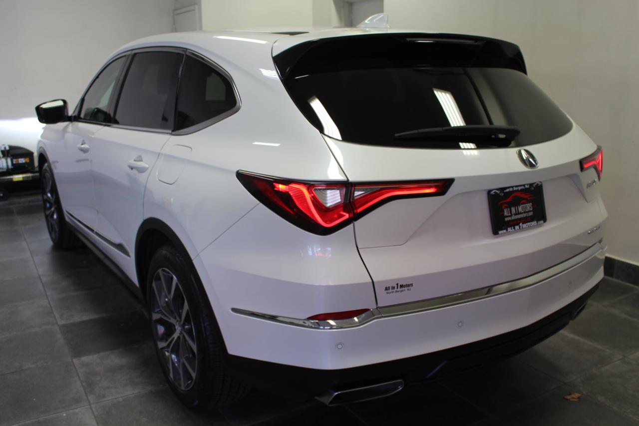 Acura MDX SH-AWD w/Technology Package 2023