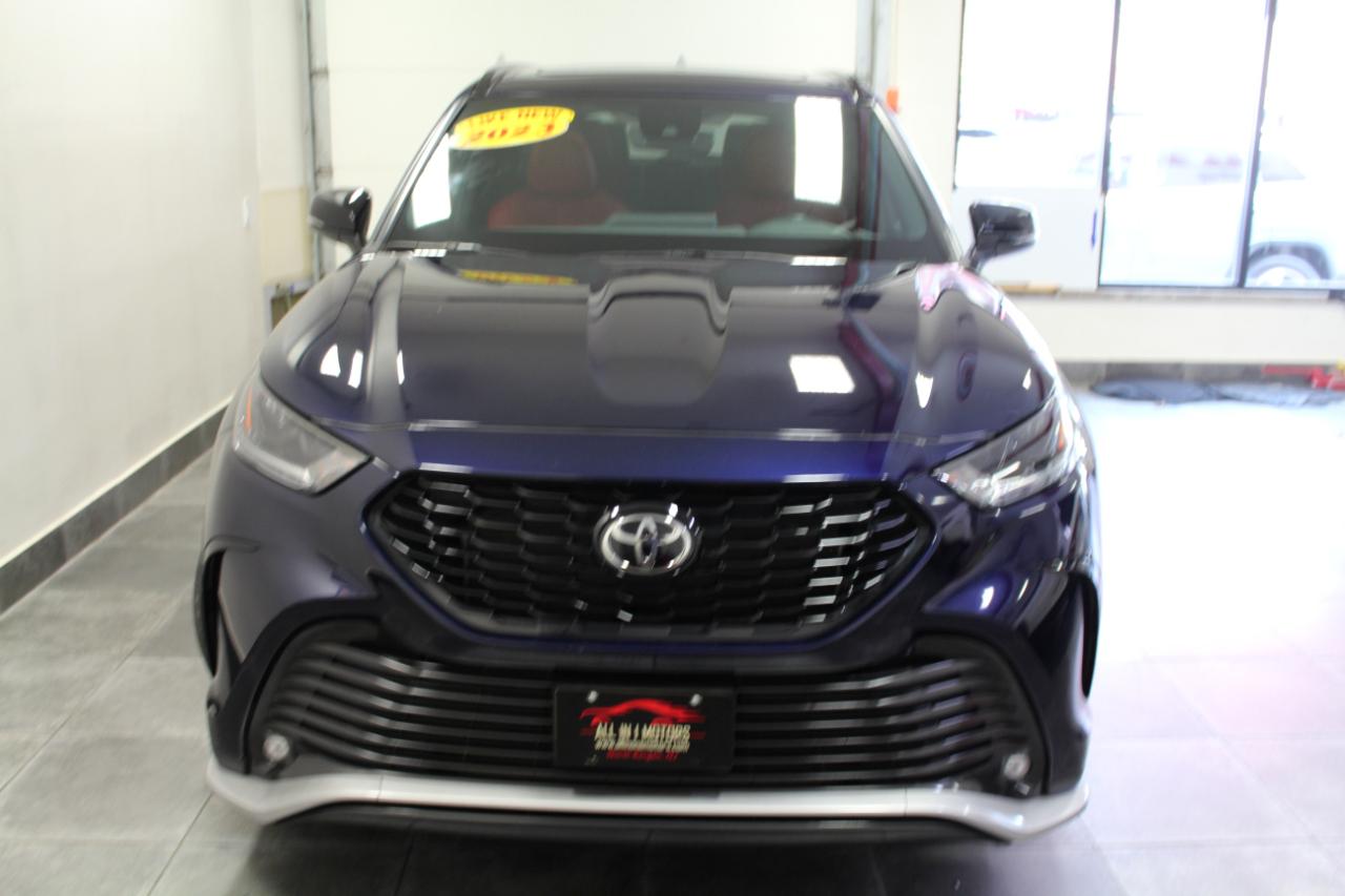 Toyota Highlander XSE AWD (Natl) 2023