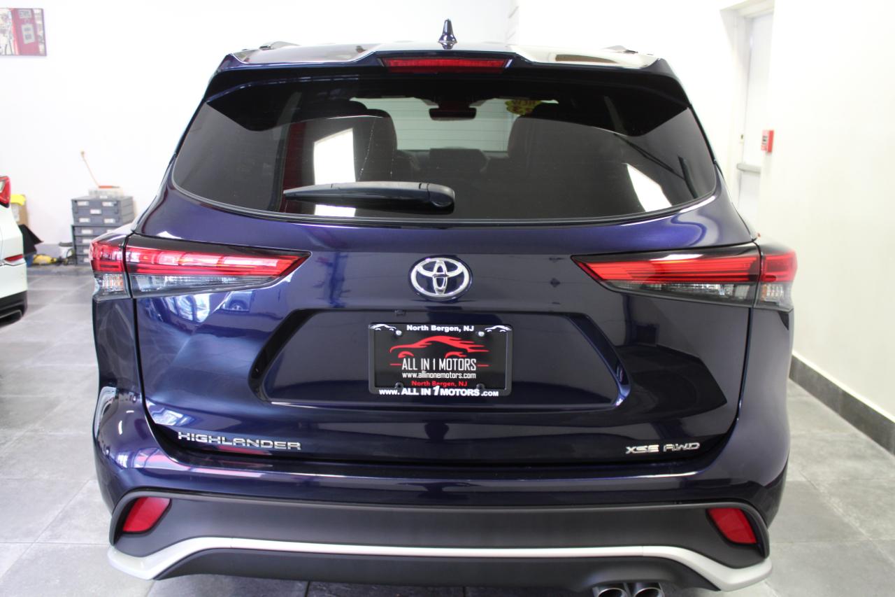 Toyota Highlander XSE AWD (Natl) 2023