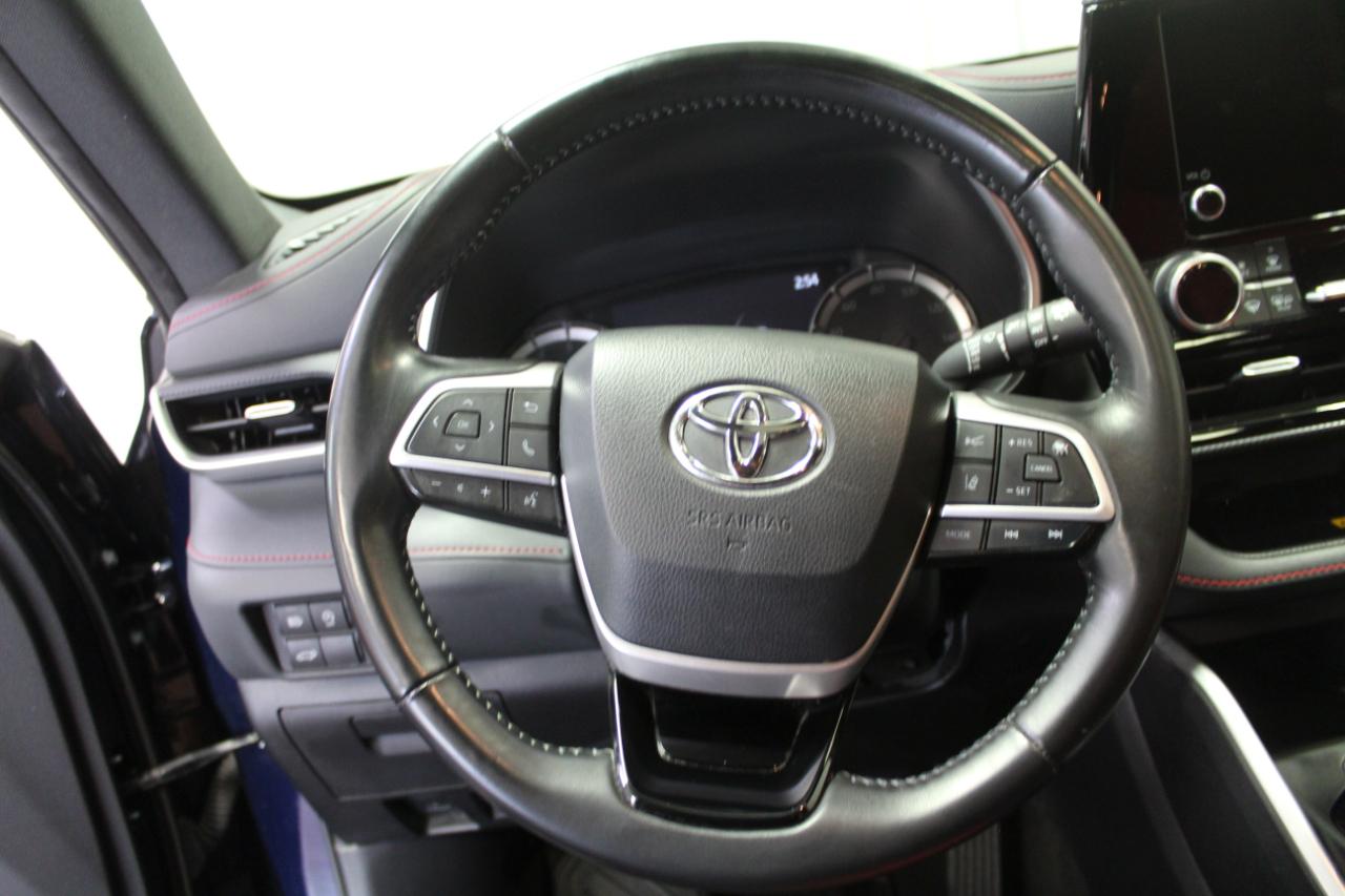 Toyota Highlander XSE AWD (Natl) 2023