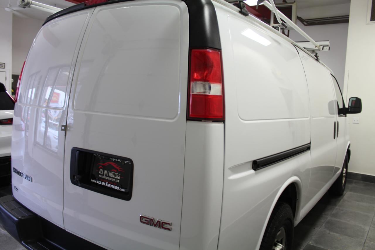 GMC Savana Cargo Van RWD 2500 135" 2020