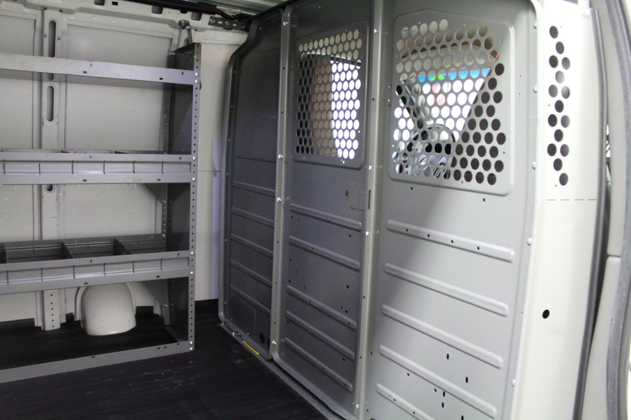 GMC Savana Cargo Van RWD 2500 135" 2020