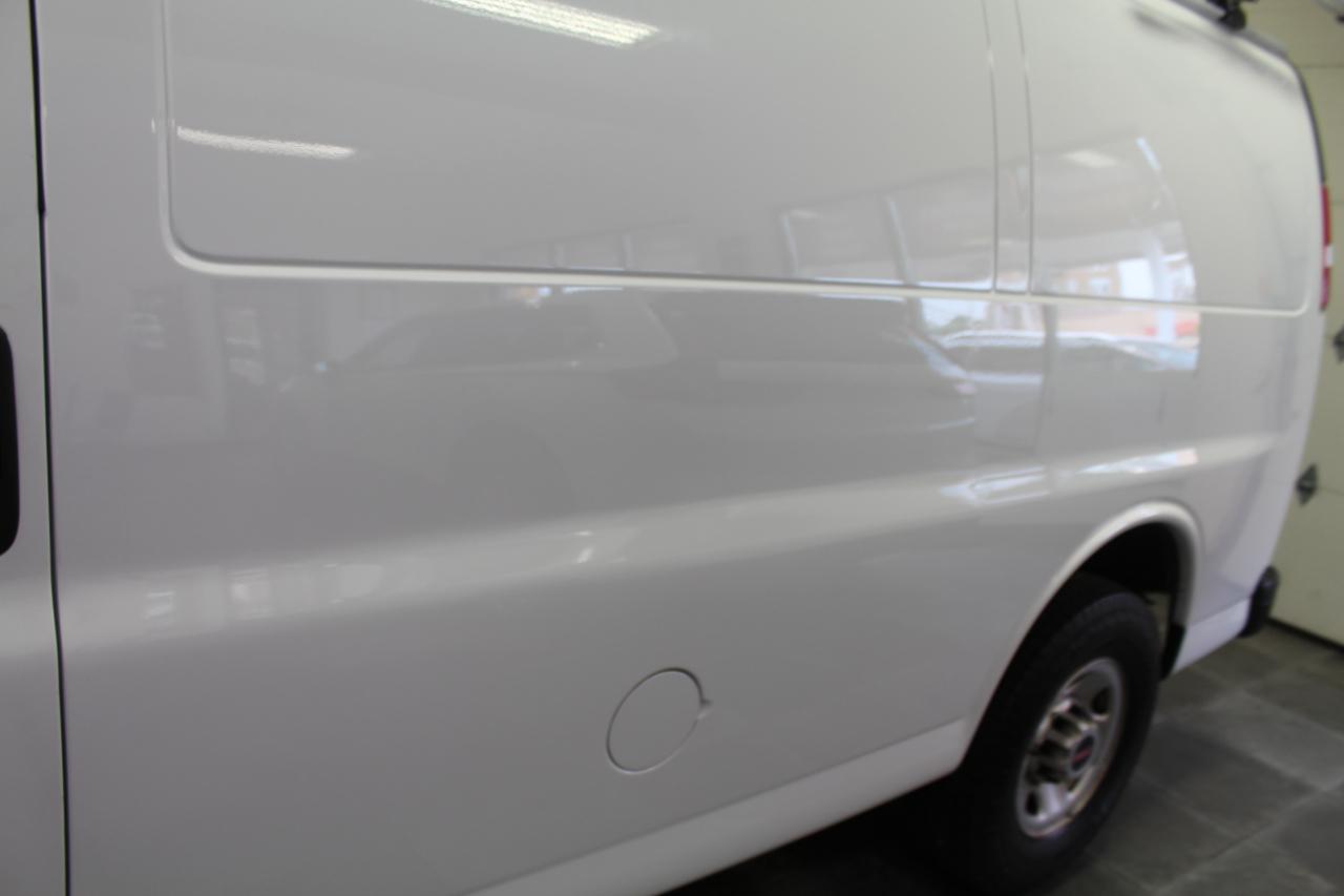 GMC Savana Cargo Van RWD 2500 135" 2020
