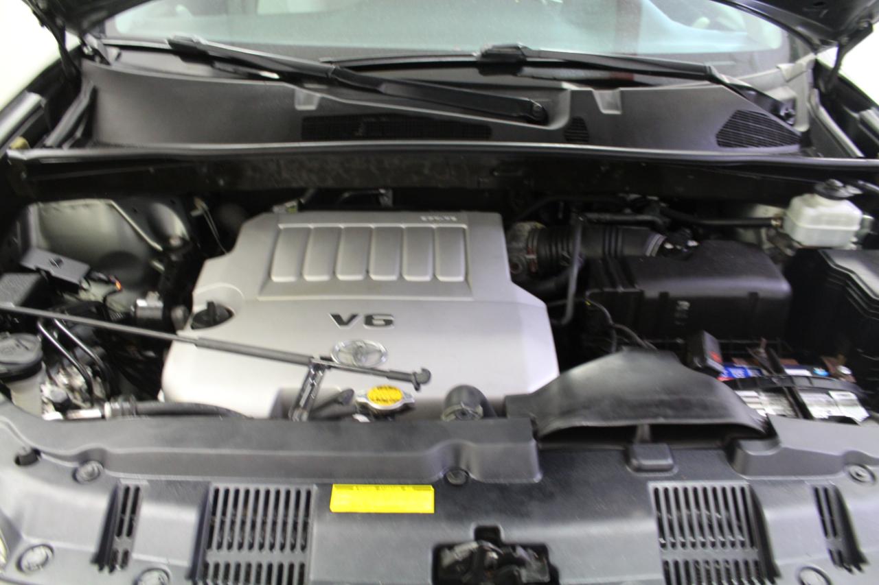 Toyota Highlander 4WD 4dr V6 (Natl) 2013