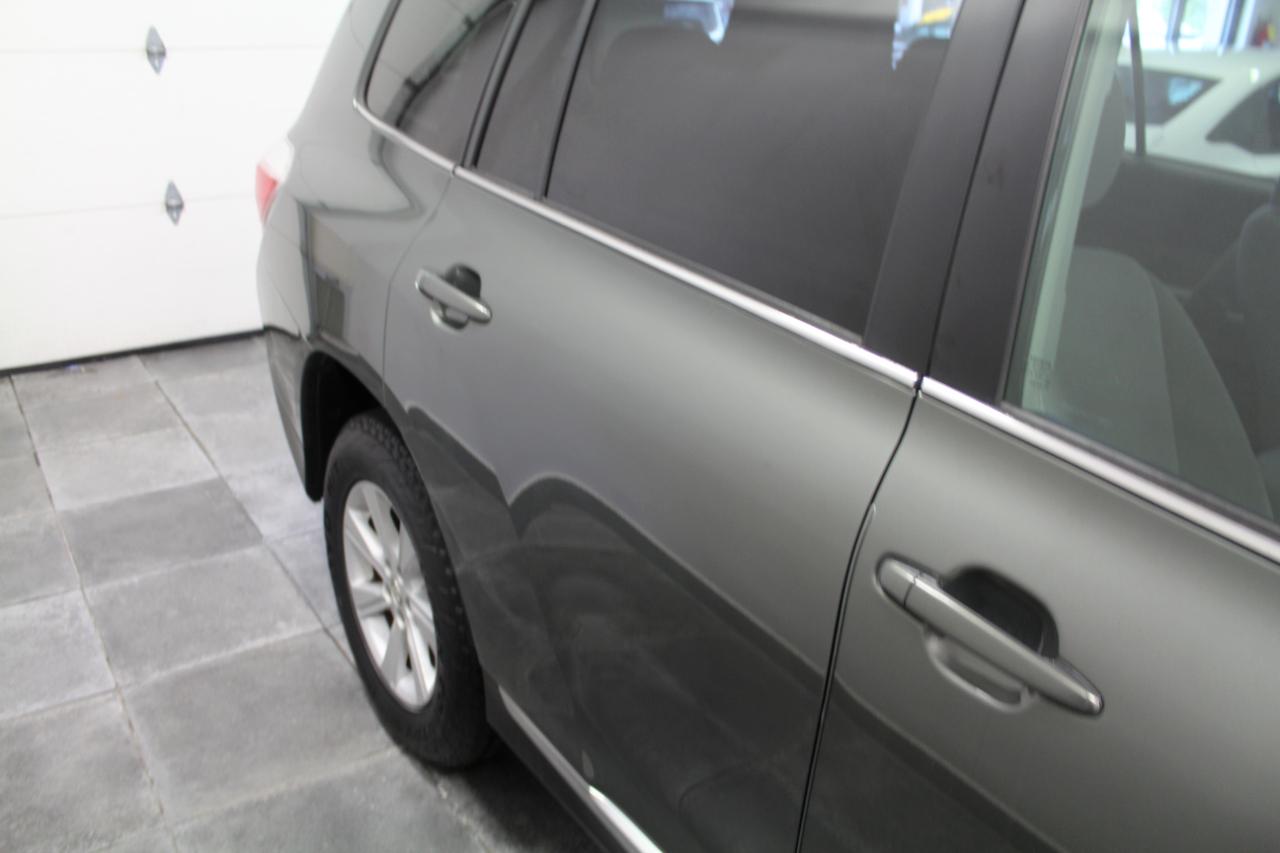 Toyota Highlander 4WD 4dr V6 (Natl) 2013