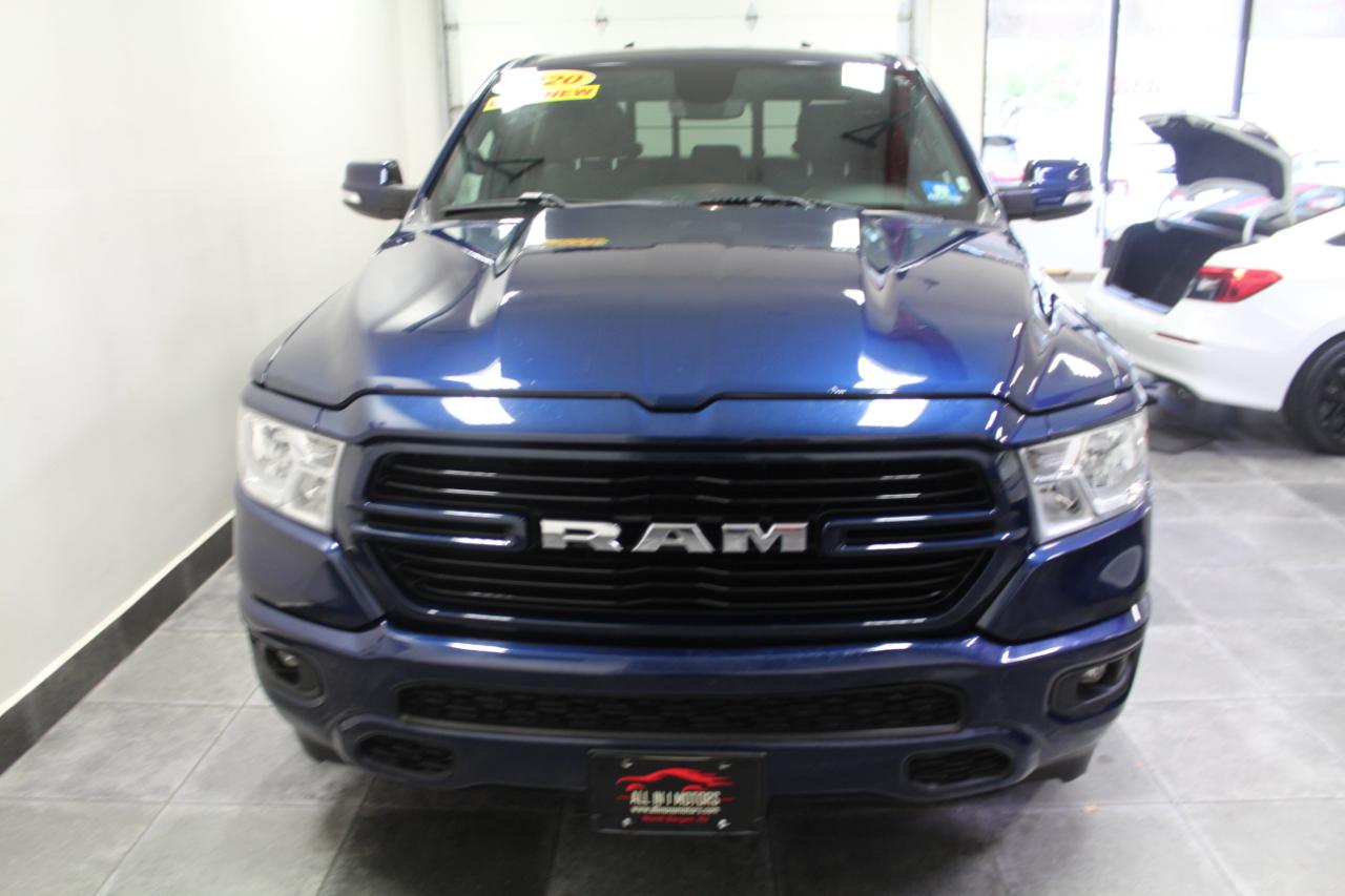 RAM 1500 Big Horn 4x4 Crew Cab 5'7" Box 2020