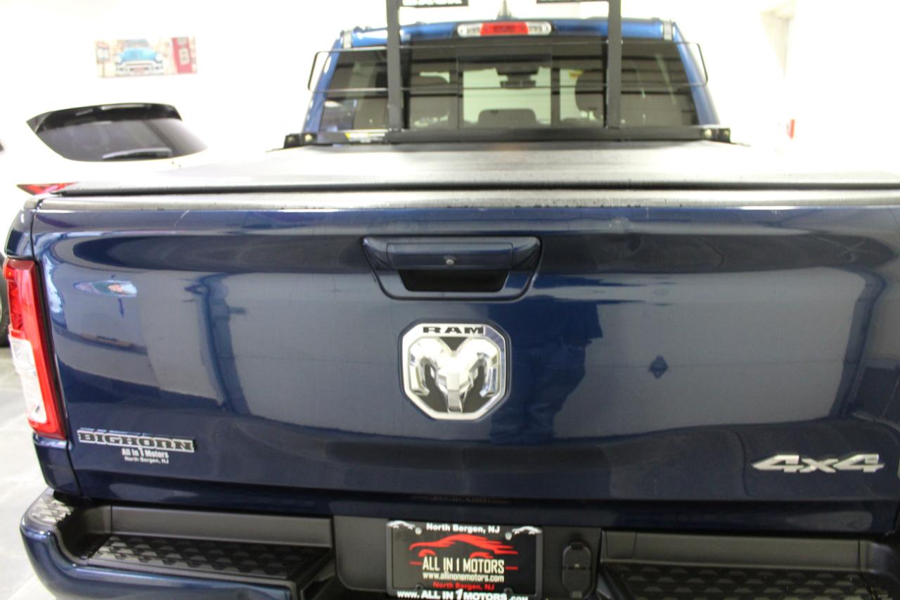 RAM 1500 Big Horn 4x4 Crew Cab 5'7" Box 2020