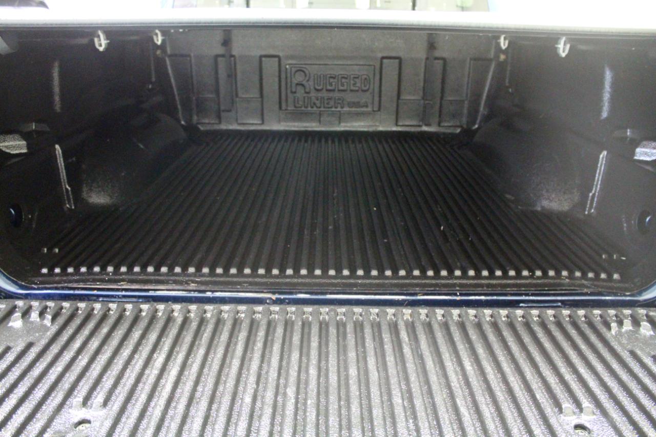 RAM 1500 Big Horn 4x4 Crew Cab 5'7" Box 2020