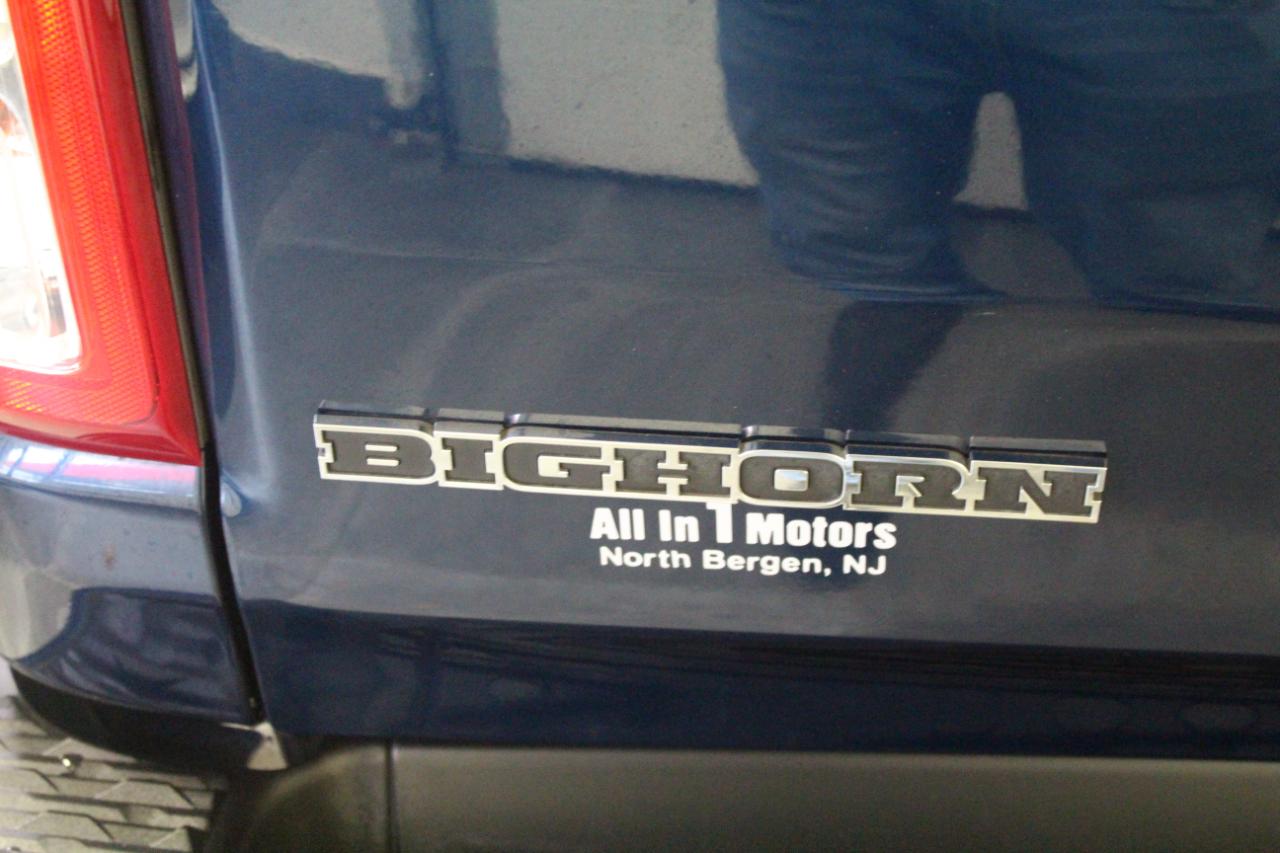 RAM 1500 Big Horn 4x4 Crew Cab 5'7" Box 2020