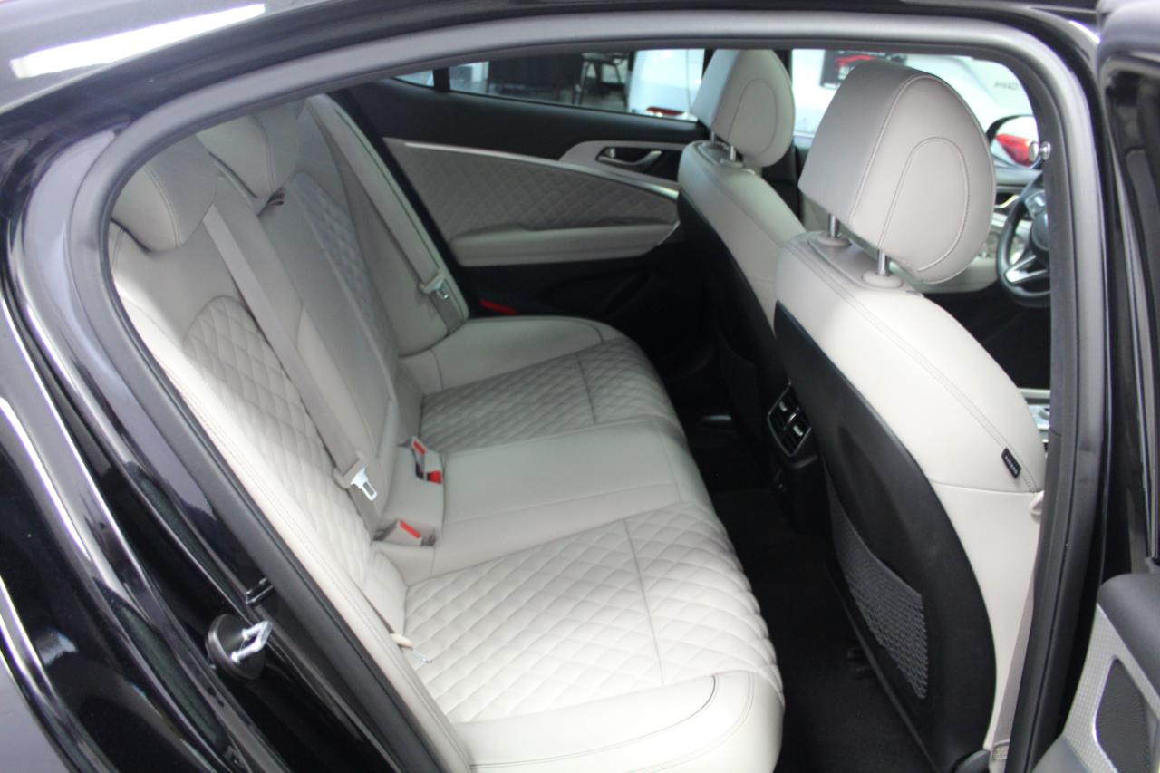 Genesis G70 3.3T RWD 2023